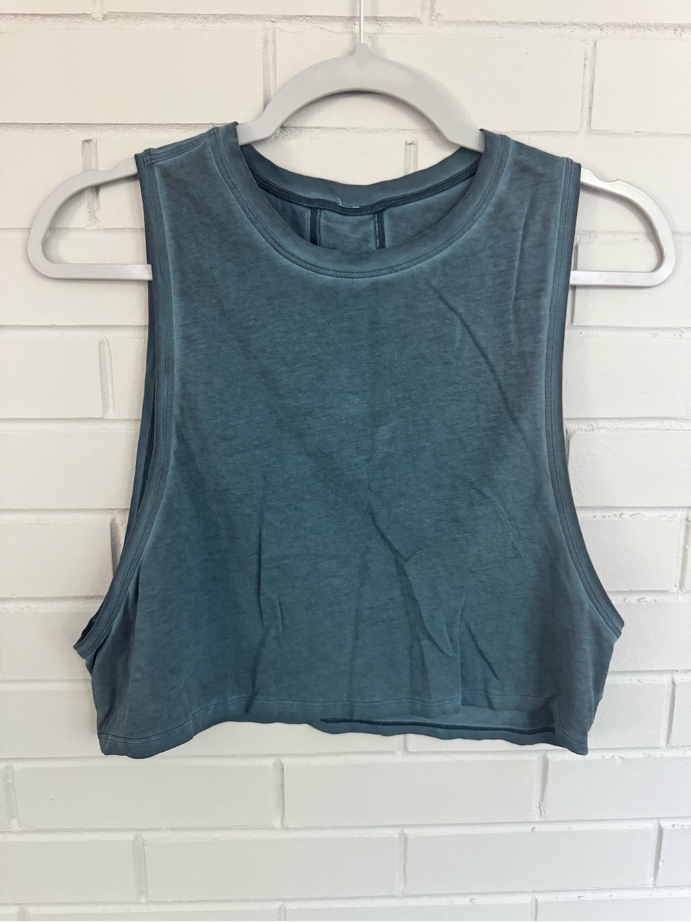 Lululemon bundle of 4 tank tops